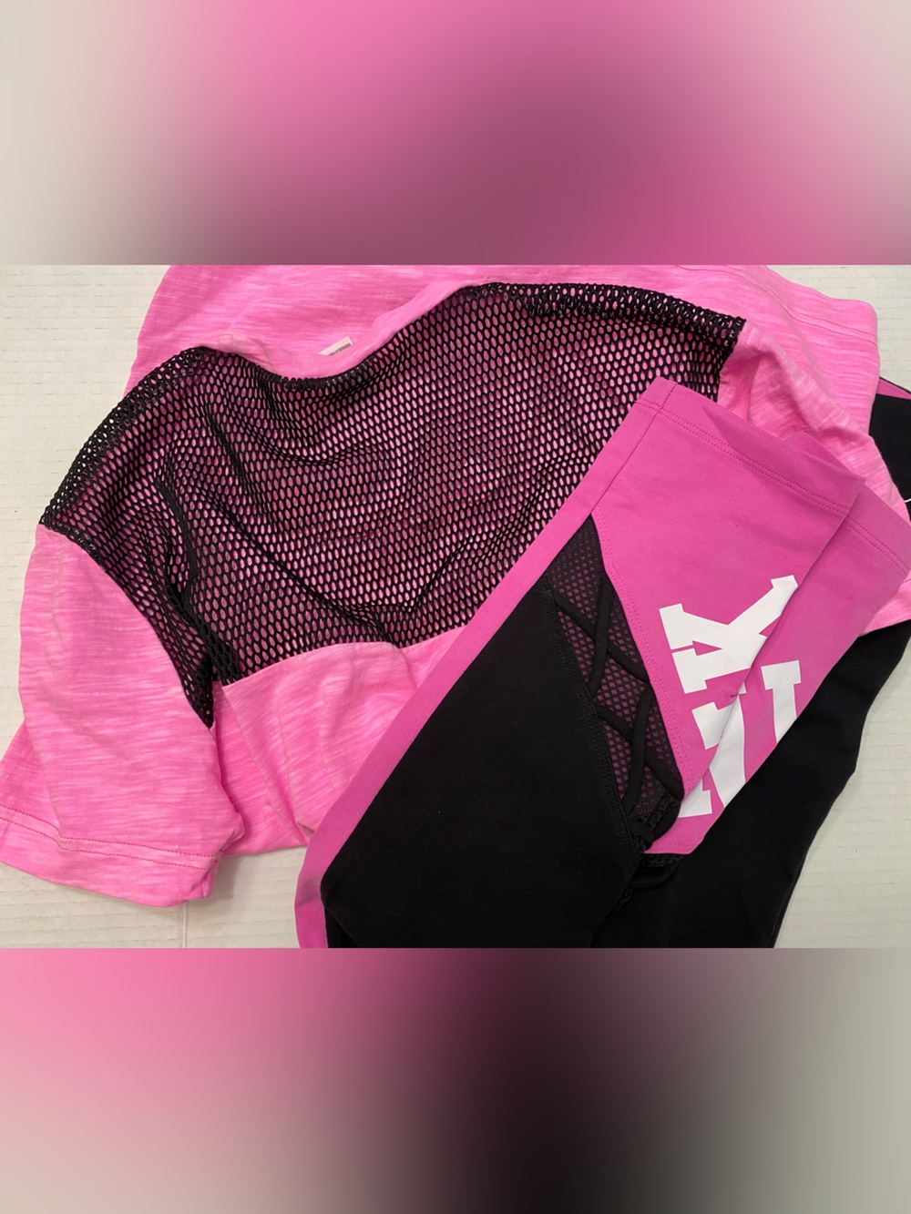 2017 VS Pink leggings & short sleeve tee - mesh detailing on both - Picture 2 of 5